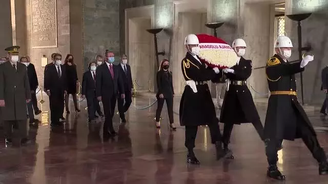Anadolu Ajansı Yönetim Kurulu, Anıtkabir'i ziyaret etti Anadolu Ajansı Yönetim Kurulu, Anıtkabir'i ziyaret etti