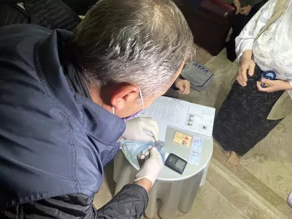 Son dakika haberi... Ankara merkezli 8 ilde uyuşturucu satıcılarına 'Vadi' operasyonu: 81 gözaltı Son dakika haberi... Ankara merkezli 8 ilde uyuşturucu satıcılarına 'Vadi' operasyonu: 81 gözaltı