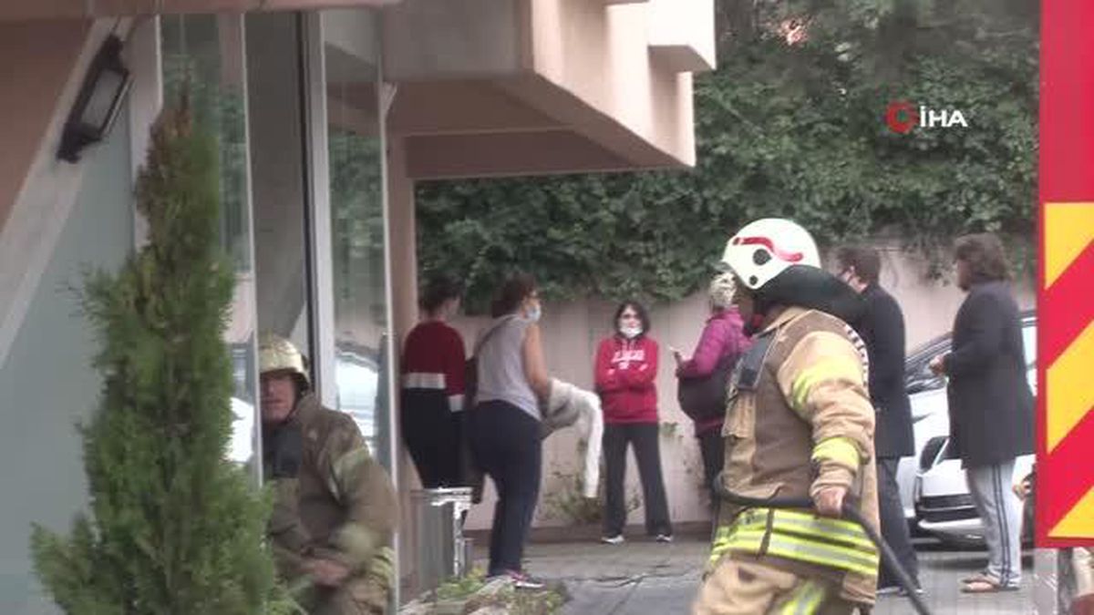Ataşehir'de 14 katlı binada yangın paniği