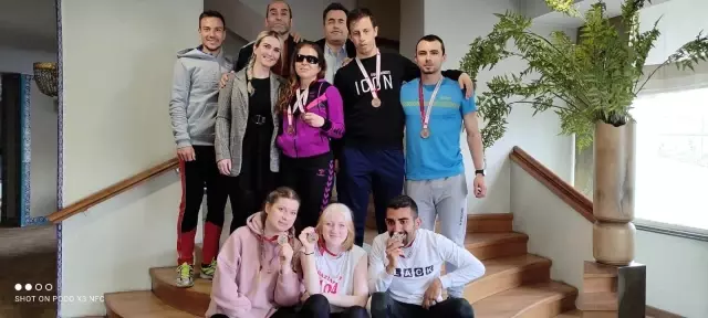 Atletizmde engeller sabır ve azimle aşıldı Atletizmde engeller sabır ve azimle aşıldı