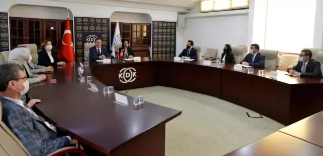 Azerbaycan İnsan Hakları Komiserinden KDK'ya ziyaret Azerbaycan İnsan Hakları Komiserinden KDK'ya ziyaret