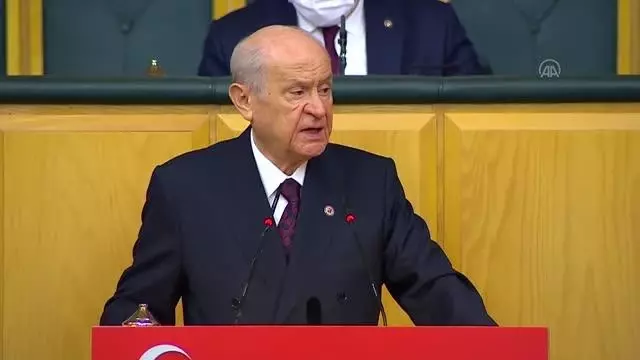 Bahçeli: 'İbreti alem için 104 emekli amiralin rütbeleri sökülmelidir' Bahçeli: 'İbreti alem için 104 emekli amiralin rütbeleri sökülmelidir'