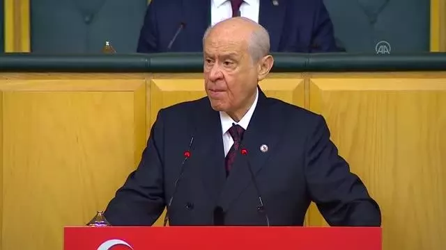 Bahçeli: 'İbreti alem için 104 emekli amiralin rütbeleri sökülmelidir' Bahçeli: 'İbreti alem için 104 emekli amiralin rütbeleri sökülmelidir'