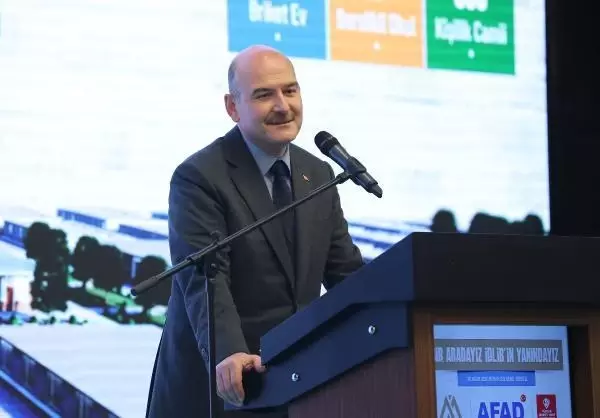 Bakan Soylu: Birilerinin küçük kafalarına uyup geriye gidemeyiz (2) Bakan Soylu: Birilerinin küçük kafalarına uyup geriye gidemeyiz (2)