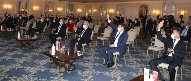 BALKANTÜRKSİAD'DA yeni başkan Fatih Şakir BALKANTÜRKSİAD'DA yeni başkan Fatih Şakir