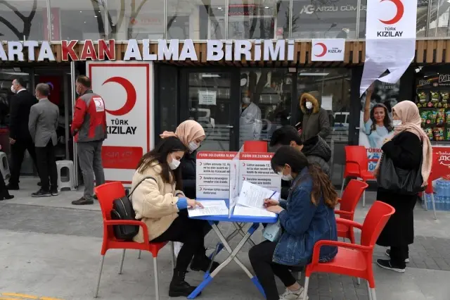 Başkan Başdeğirmen: 'Kan bağışının değerini biliyoruz' Başkan Başdeğirmen: 'Kan bağışının değerini biliyoruz'