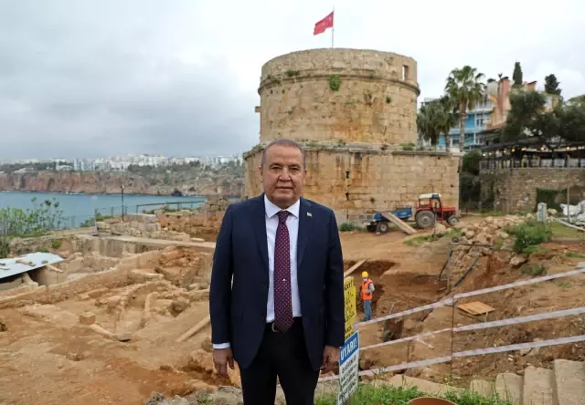 Başkan Böcek Karaalioğlu Kent Yaşam Parkı Projesi'ni inceledi Başkan Böcek Karaalioğlu Kent Yaşam Parkı Projesi'ni inceledi