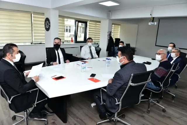 Başkan Erdoğan: 'Emlakçı üyelerimizin yanındayız' Başkan Erdoğan: 'Emlakçı üyelerimizin yanındayız'
