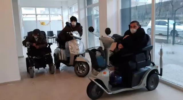 Başkan Yakar: 'Kütahya'da 10 bin 810 kişi üzerinde engel var' Başkan Yakar: 'Kütahya'da 10 bin 810 kişi üzerinde engel var'