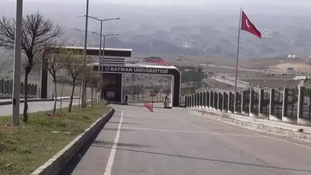 Batman Üniversitesi, kuyularda yıllık yüzde 20 petrol kaybını önleyen sistem geliştirdi Batman Üniversitesi, kuyularda yıllık yüzde 20 petrol kaybını önleyen sistem geliştirdi