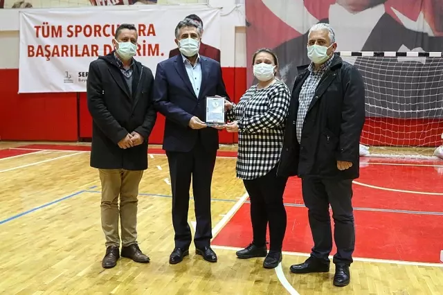 Bayraklı'da depremde hayatını kaybeden futbolcu için anlamlı turnuva Bayraklı'da depremde hayatını kaybeden futbolcu için anlamlı turnuva