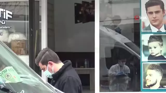 Son dakika haberleri: Berber dükkanına silahlı saldırı: 1 ölü, 1 yaralı Son dakika haberleri: Berber dükkanına silahlı saldırı: 1 ölü, 1 yaralı