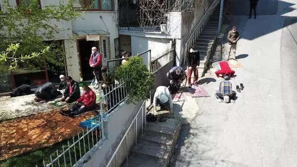 BEYKOZ'DA BİR YILDIR KAPALI CAMİ TEPKİSİ BEYKOZ'DA BİR YILDIR KAPALI CAMİ TEPKİSİ