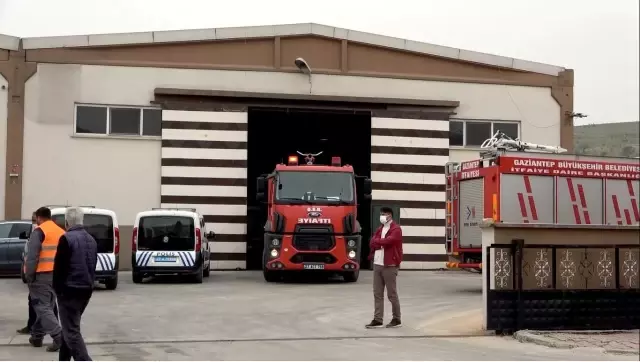 Bir anlık dikkatsizlik canından ediyordu...Pres makinesine sıkıştı Bir anlık dikkatsizlik canından ediyordu...Pres makinesine sıkıştı