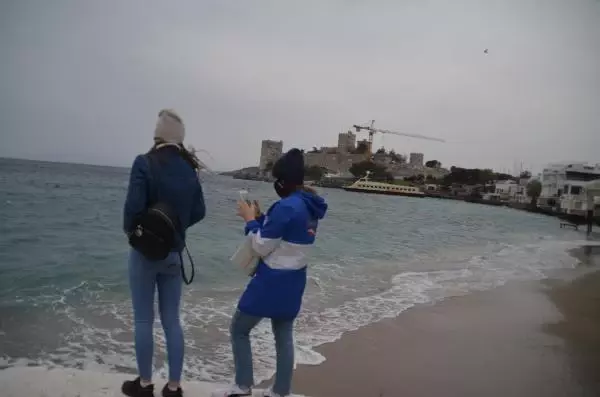 MUĞLA BODRUM'DA 'FIRTINA' GÜNLÜK YAŞAMI OLUMSUZ ETKİLEDİ MUĞLA BODRUM'DA 'FIRTINA' GÜNLÜK YAŞAMI OLUMSUZ ETKİLEDİ