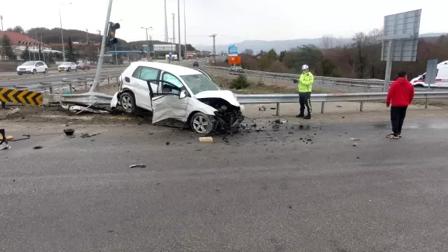 Son dakika haberi | İki aracın çarpıştığı feci kazada: 1 ölü, 3 yaralı Son dakika haberi | İki aracın çarpıştığı feci kazada: 1 ölü, 3 yaralı