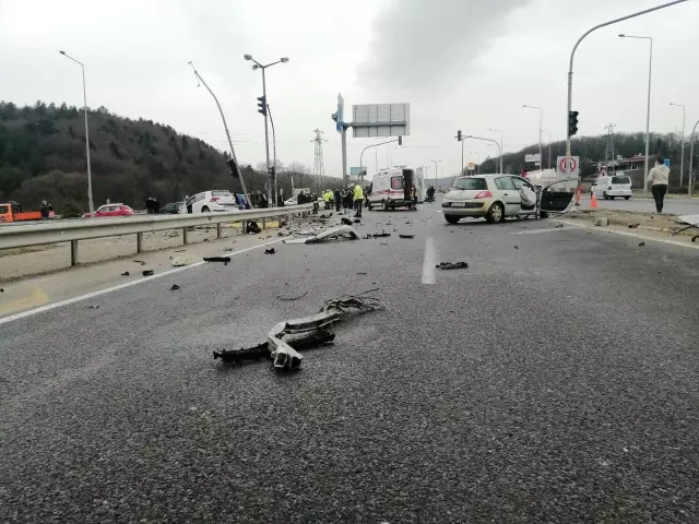 Son dakika haberi | İki aracın çarpıştığı feci kazada: 1 ölü, 3 yaralı Son dakika haberi | İki aracın çarpıştığı feci kazada: 1 ölü, 3 yaralı