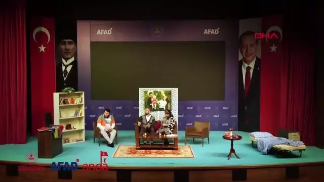 BURSA AFET BİLİNCİ TİYATRO OYUNUYLA ANLATILIYOR BURSA AFET BİLİNCİ TİYATRO OYUNUYLA ANLATILIYOR