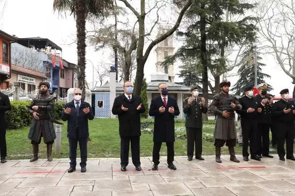 BURSA'NIN FETHİNİN 695'İNCİ YILDÖNÜMÜ KUTLANDI BURSA'NIN FETHİNİN 695'İNCİ YILDÖNÜMÜ KUTLANDI