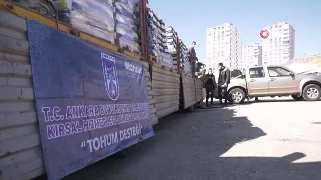 Büyükşehir'in kırsal kalkınma hamlesi ile başkentli çiftçilerin yüzü gülüyor Büyükşehir'in kırsal kalkınma hamlesi ile başkentli çiftçilerin yüzü gülüyor