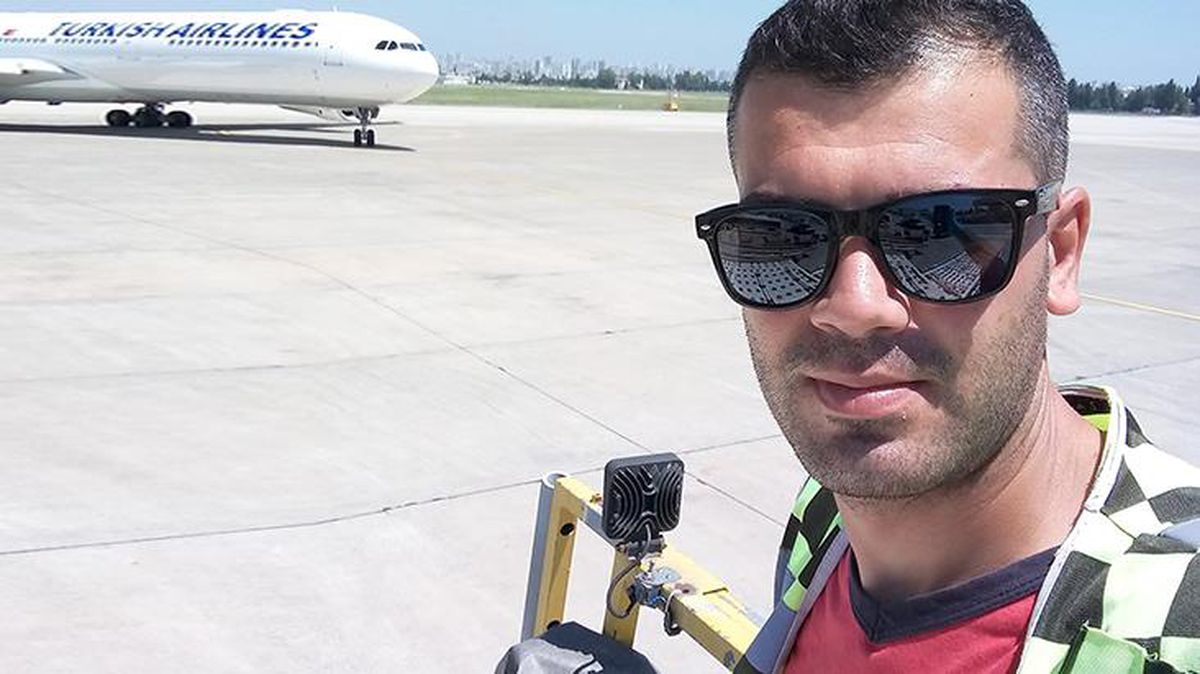 Çalıştığı havalimanı yakınlarında kendini ağaca asarak intihar etti