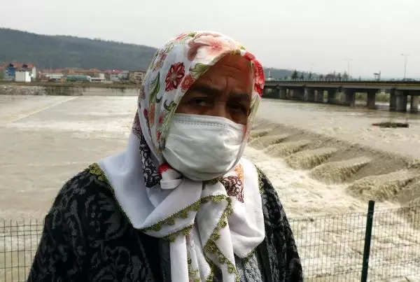 ZONGULDAK ÇAYCUMA'DAKİ KÖPRÜ FACİASINDA ÖLENLER DUALARLA ANILDI ZONGULDAK ÇAYCUMA'DAKİ KÖPRÜ FACİASINDA ÖLENLER DUALARLA ANILDI