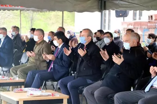 ZONGULDAK ÇAYCUMA'DAKİ KÖPRÜ FACİASINDA ÖLENLER DUALARLA ANILDI ZONGULDAK ÇAYCUMA'DAKİ KÖPRÜ FACİASINDA ÖLENLER DUALARLA ANILDI