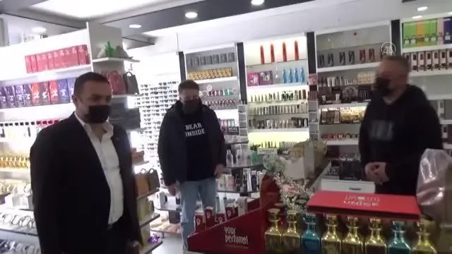 CHP milletvekilleri Boyabat ilçesinde esnafı ziyaret etti CHP milletvekilleri Boyabat ilçesinde esnafı ziyaret etti