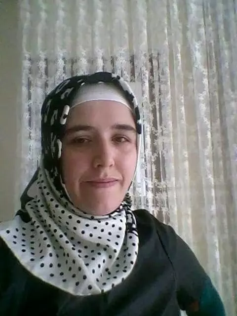 Çöp atmak için evden çıkan kadın kayıplara karıştı! Kocasının gözü yollarda kaldı Çöp atmak için evden çıkan kadın kayıplara karıştı! Kocasının gözü yollarda kaldı