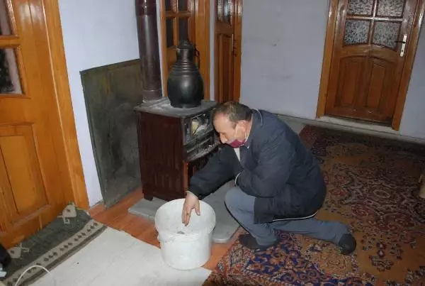 Çöp dökmek için evden çıkan eşi geri dönmedi Çöp dökmek için evden çıkan eşi geri dönmedi