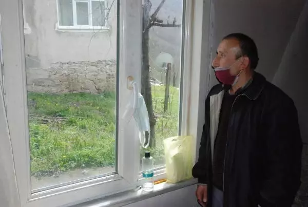 Çöp dökmek için evden çıkan eşi geri dönmedi Çöp dökmek için evden çıkan eşi geri dönmedi