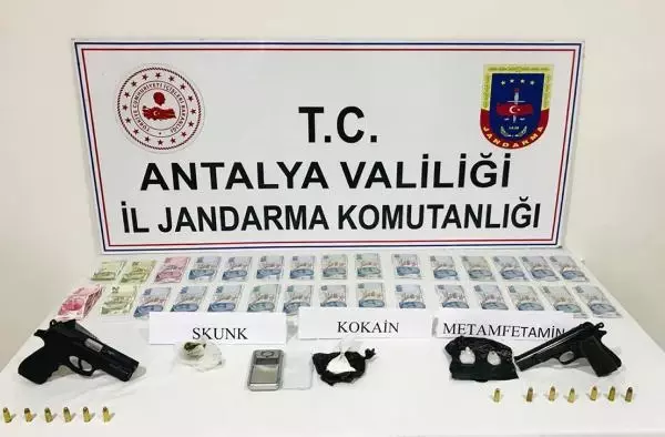 'Dalgakıran' operasyonunun son şüphelisi kovalamaca sonunda yakalandı 'Dalgakıran' operasyonunun son şüphelisi kovalamaca sonunda yakalandı