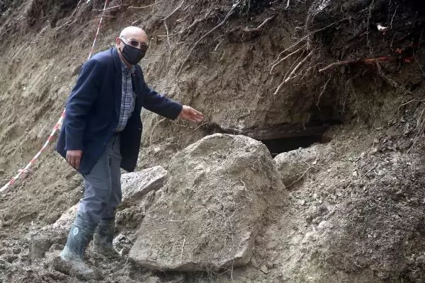 DEVREK'TE ROMA DÖNEMİNE AİT MEZAR BULUNDU DEVREK'TE ROMA DÖNEMİNE AİT MEZAR BULUNDU