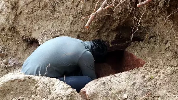 DEVREK'TE ROMA DÖNEMİNE AİT MEZAR BULUNDU DEVREK'TE ROMA DÖNEMİNE AİT MEZAR BULUNDU