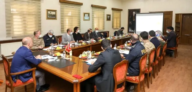 Doğubayazıt'ta Covid-19 Değerlendirme Toplantısı düzenlendi Doğubayazıt'ta Covid-19 Değerlendirme Toplantısı düzenlendi