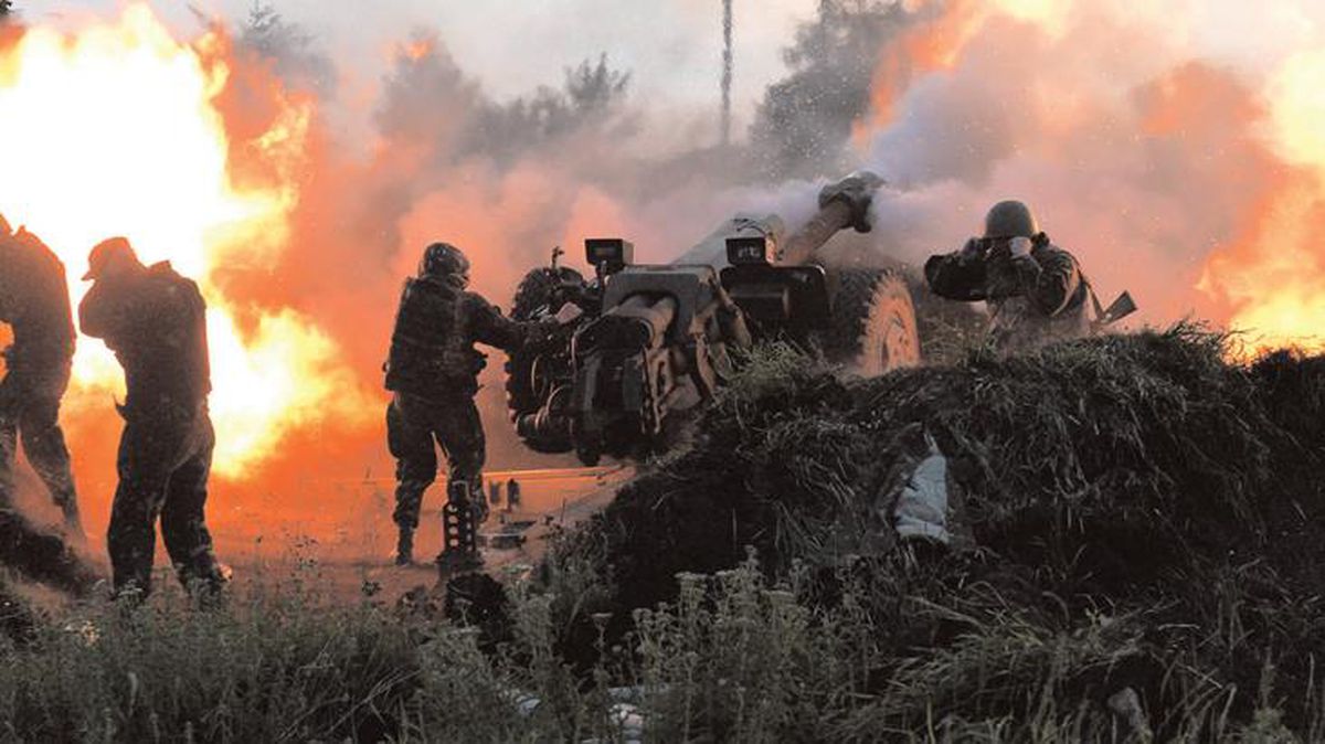 Dünyanın gözü Donbas'ta! Rusya ve Ukrayna arasında tansiyon yükseldi, çıkan çatışmada 2 asker öldü