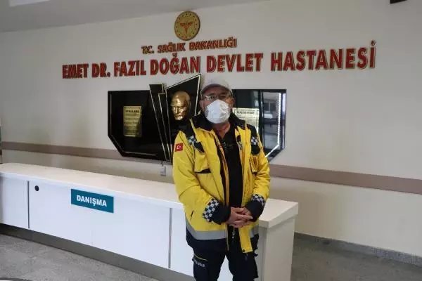 Son dakika haberi... EŞİ VE BABASINI KORONAVİRÜSTEN KAYBEDEN AMBULANS ŞOFÖRÜNDEN 'DİKKAT' UYARISI Son dakika haberi... EŞİ VE BABASINI KORONAVİRÜSTEN KAYBEDEN AMBULANS ŞOFÖRÜNDEN 'DİKKAT' UYARISI