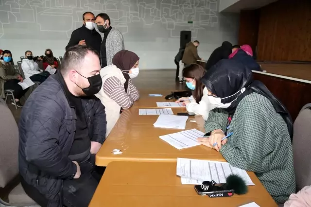 ESİM ile 2 yıl içinde 3 bin 74 kişi iş sahibi oldu ESİM ile 2 yıl içinde 3 bin 74 kişi iş sahibi oldu