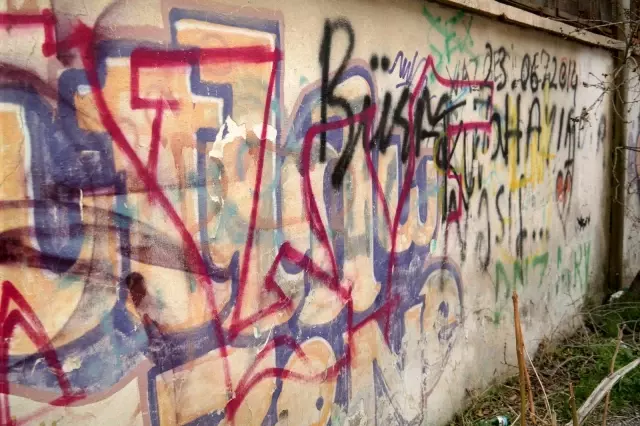 Eskişehir'in ara sokaklarından kötü manzaralar Eskişehir'in ara sokaklarından kötü manzaralar
