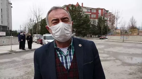 EVDEN 4 KAMYON ÇÖP ÇIKTI, FARELERİ GÖREN EKİPLER KORKUP KAÇTI EVDEN 4 KAMYON ÇÖP ÇIKTI, FARELERİ GÖREN EKİPLER KORKUP KAÇTI
