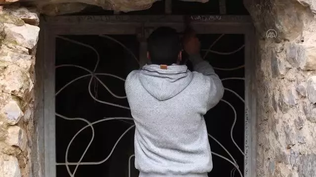 Fas'ta Kuzey Afrika'nın en eski kaya yazıtları bulundu (1) Fas'ta Kuzey Afrika'nın en eski kaya yazıtları bulundu (1)
