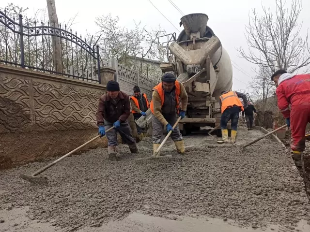 Fatsa Belediyesi son bir ayda 6 km beton yol yaptı Fatsa Belediyesi son bir ayda 6 km beton yol yaptı