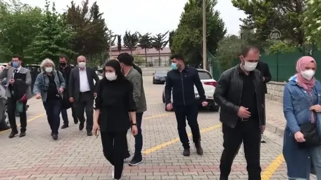 Fethiye'de uçuruma itildiği ileri sürülen hamile kadının eşinin yargılanmasına devam edildi Fethiye'de uçuruma itildiği ileri sürülen hamile kadının eşinin yargılanmasına devam edildi