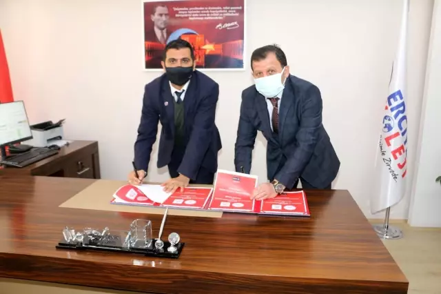 Gençlik ve Spor İl müdürlüğü ile Erciyes koleji arasında işbirliği protokolü imzalandı Gençlik ve Spor İl müdürlüğü ile Erciyes koleji arasında işbirliği protokolü imzalandı