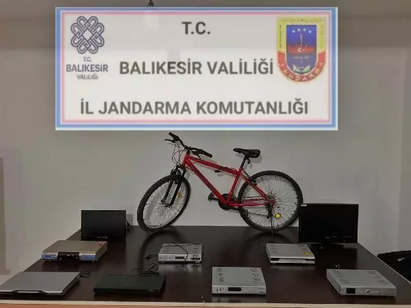 Gönen'de hırsızlık şüphelilerine suçüstü Gönen'de hırsızlık şüphelilerine suçüstü