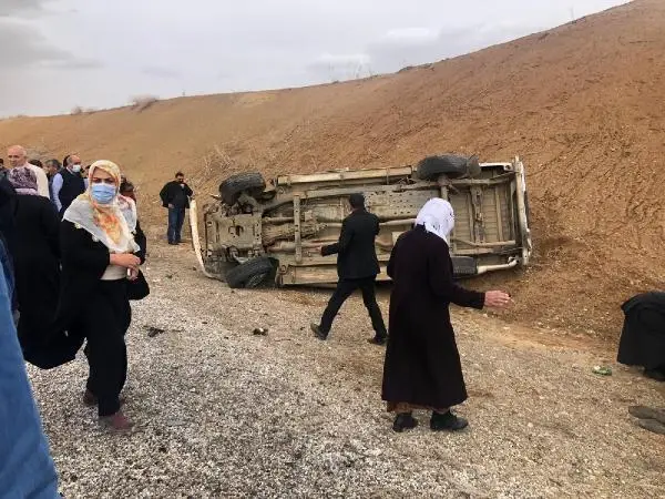 Hakkari yolunda kaza: 2 ölü, 4 yaralı Hakkari yolunda kaza: 2 ölü, 4 yaralı