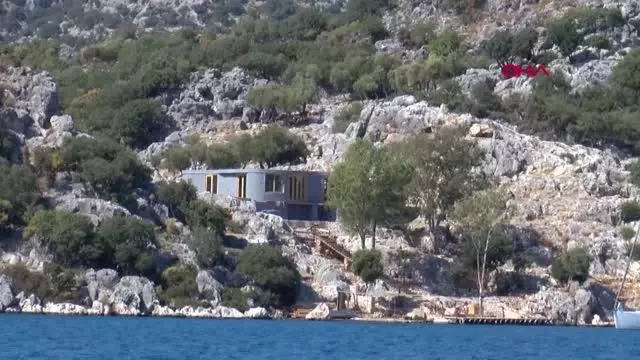 İNGİLİZİN KAÇAK VİLLASINA YIKIM SÜRECİ BAŞLADI İNGİLİZİN KAÇAK VİLLASINA YIKIM SÜRECİ BAŞLADI