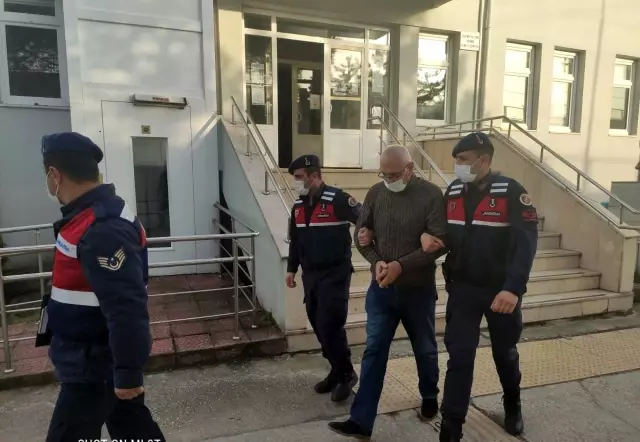 Son dakika haberi: İstanbul'da avukatlık bürosunda 3 kişiyi öldüren, 2 kişiyi yaralayan zanlı Yalova'da yakalandı Son dakika haberi: İstanbul'da avukatlık bürosunda 3 kişiyi öldüren, 2 kişiyi yaralayan zanlı Yalova'da yakalandı
