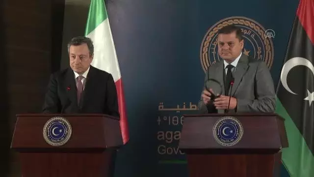 Son dakika haberleri: İtalya Başbakanı Draghi, Libya Başbakanı Dibeybe ile Trablus'ta temaslarda bulundu (2) Son dakika haberleri: İtalya Başbakanı Draghi, Libya Başbakanı Dibeybe ile Trablus'ta temaslarda bulundu (2)