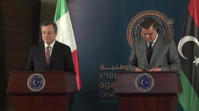 Son dakika haberleri: İtalya Başbakanı Draghi, Libya Başbakanı Dibeybe ile Trablus'ta temaslarda bulundu (2) Son dakika haberleri: İtalya Başbakanı Draghi, Libya Başbakanı Dibeybe ile Trablus'ta temaslarda bulundu (2)